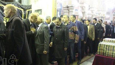 كتاب وشخصيات عامة في عزاء والد خالد ميري بعمر مكرم | صور