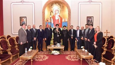 هشام طلعت مصطفى يدعو البابا تواضروس لزيارة 