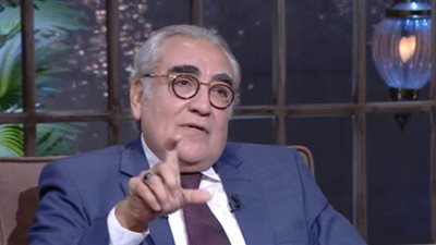 عبد الرحيم حسن يتحدث عن دور محمد صبحي في مسيرته الفنية | فيديو