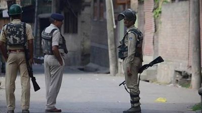 ضبط 3 أشخاص لترويج أخبار كاذبة عن 