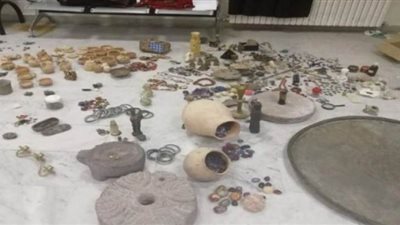 اكتشاف 900 قطعة أثرية عمرها 1400 عام بالصين