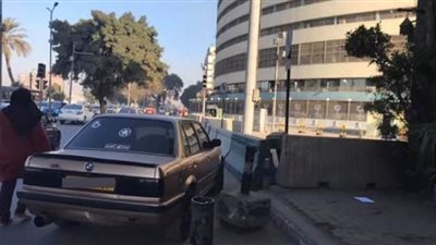 أخبار ماسبيرو | سيارة بدون لوحات معدنية أمام المبنى تثير قلق العاملين