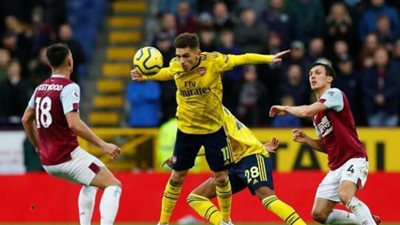 أرسنال يتعادل سلبيا مع بيرنلي في الدوري الإنجليزي