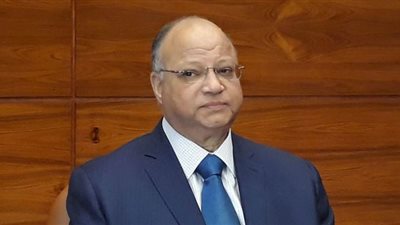 محافظ القاهرة يشيد بدور الشباب في ريادة الأعمال ويكرم نماذج ناجحة