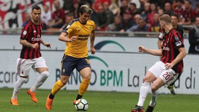 هيلاس فيرونا يوقف انتصارات ميلان في الدوري الإيطالي