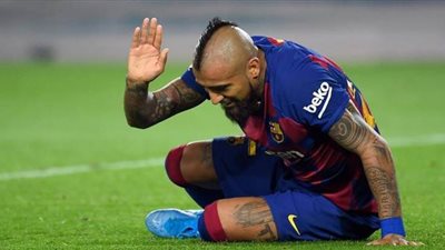 غياب فيدال عن قائمة برشلونة أمام ليفانتي