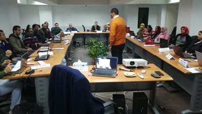 انطلاق الدورة التدريبية بغرفة السياحة للتسويق الإلكتروني واستغلال وسائل التواصل الاجتماعي