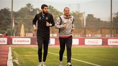 طارق سليمان يكشف موقف شريف إكرامي من الانضمام للزمالك