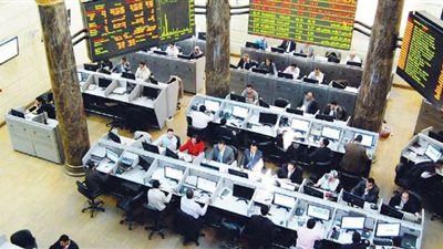 تباين مؤشرات البورصة بمستهل تعاملات اليوم
