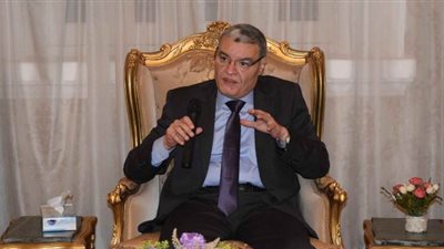 محافظ المنيا يُحيل مسئولي إحدى الجمعيات التعاونية للنيابة العامة