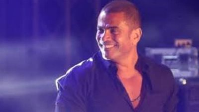 عمرو دياب يدعم نجله عبد الله بعد طرح أول أغانيه