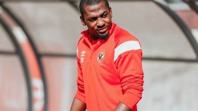 نزلة برد تبعد أجايي عن مران الأهلي