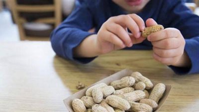 عقار جديد يمنع حساسية الفول السوداني لدى الأطفال