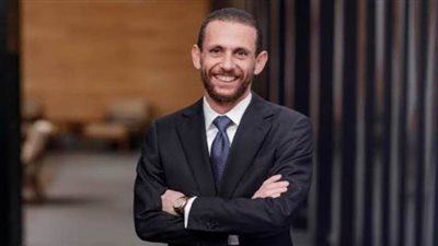 الأنبا أرميا يترأس قداس صلاة الجنازة على خالد بشارة بحضور آل ساويرس | صور