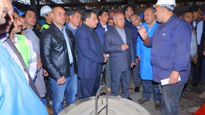 وزير النقل يكشف اهم مشكلات ورش القطارات | صور