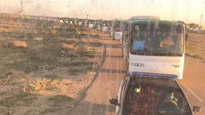 تحرك أتوبيسات المصريين العائدين من الصين إلى الحجر الصحي بمرسى مطروح