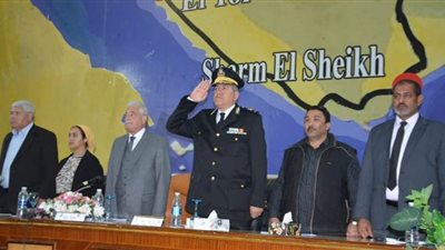 محافظ جنوب سيناء يترأس اجتماع المجلس التنفيذي | صور