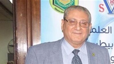 رئيس جمعية الفيروسات المصرية: الطبيب البيطري حائط الصد الأول لمنع انتشار الأوبئة