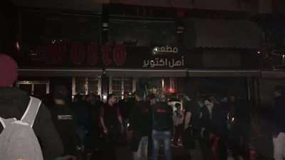 إخماد حريق هائل داخل مطعم شهير بأكتوبر