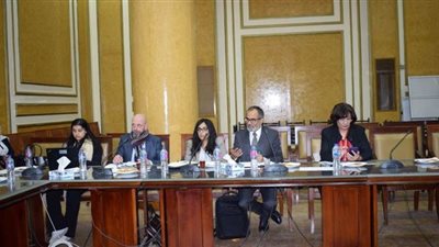 “الإسكان” تبحث مع البنك الدولى مشروع برنامج خدمات الصرف الصحي المستدامة