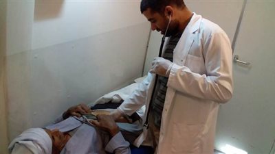 الكشف على 1882 مواطنا بقافلة طبية في إدفو