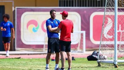 طبيب الأهلي: صبحي يشارك تدريجيا بالتدريبات لتجهيزه بدنياً