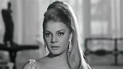 الحلوة.. حكاية أغنية تغزل فيها عبد الحليم حافظ في نادية لطفي | فيديو