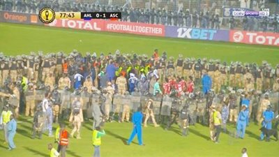 رسميا.. الكاف يفرض عقوبات قاسية على الهلال السوداني بسبب مباراة الأهلي