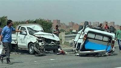 بالأسماء.. إصابة 13 شخصا في تصادم 3 سيارات بأسيوط