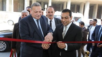 نائب محافظ قنا يفتتح عددا من فروع الشركة المصرية لتجارة الجملة| صور