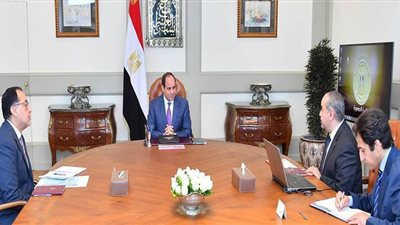 تكليفات السيسي للحكومة لتطوير منظومتى الخبز والطيران المدنى