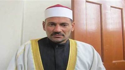 الأوقاف تمنع نشأت زارع من صعود المنبر بعد فتنة 