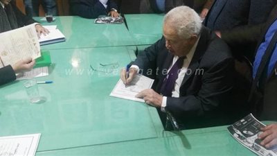 رجائى عطية عن ترشحه لمقعد النقيب: أنا معجون محاماة | فيديو