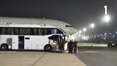 أتوبيس خاص لنقل الصيادين العائدين من اليمن إلى منازلهم | فيديو