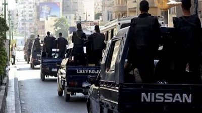 كردون امني حول منزل ضحايا حادث أسرة البحيرة المقتولة