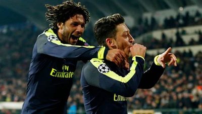 محمد النني يوجه رسالة لمسعود أوزيل