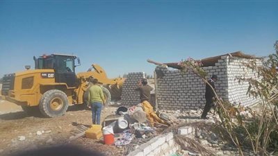 الوادي الجديد تزيل 106 أفدنة خلال الـ 3 أيام الأولى من الموجة الــ15 لإزالة التعديات على أملاك الدولة