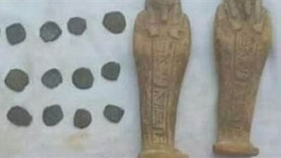 العثور على 269 قطعة أثرية بحوزة عاطل فى المنيا