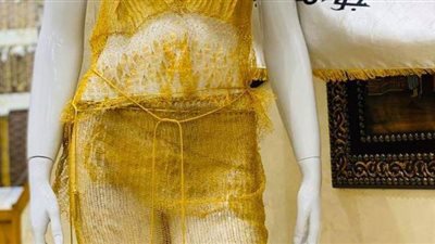 أحد محلات الصاغة يعرض هدية الفلانتين 