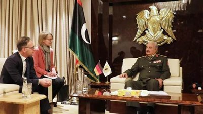 حفتر يلتقي وزير الخارجية الألماني في بنغازي