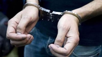 ضبط عاطل تخصص في تزوير المحررات الرسمية وبحوزته مليون جنيه مقلدة بكرداسة