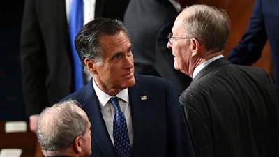 سيناتور جمهوري وحيد يصوت لصالح عزل ترامب .. من هو؟