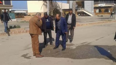 إصلاح كسر خط المياه العذبة بحي المناخ في بورسعيد | صور