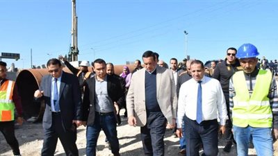 محافظ البحيرة يتفقد أعمال تنفيذ كوبري أبو حمص الجديد | صور