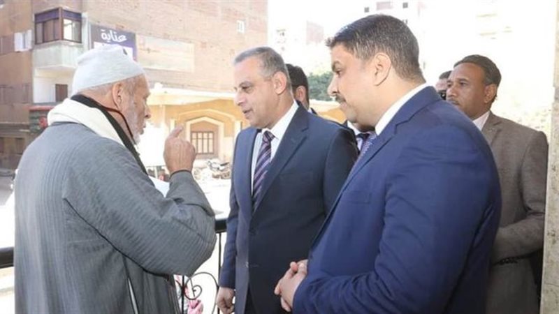 جانب من لقاء محافظ