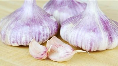 فوائد الثوم.. سلاحك للوقاية من فيروس 