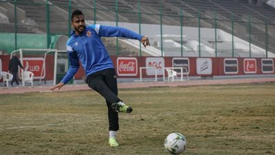 تدريبات بدنية إضافية لرباعي الأهلي