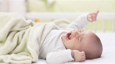 وسيلة جديدة مبتكرة لإيقاف صراخ الطفل | فيديو