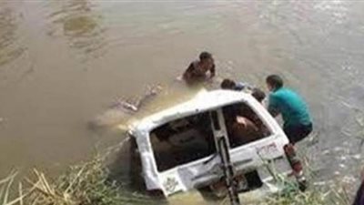 إصابة 4 من أسرة واحدة في حادث انقلاب سيارة بالبحيرة