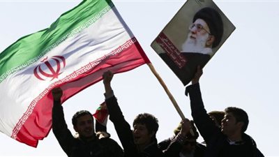 الحرس الثوري الإيراني يتعهد بكشف مفاجآت عن هجومه على القوات الأمريكية بالعراق